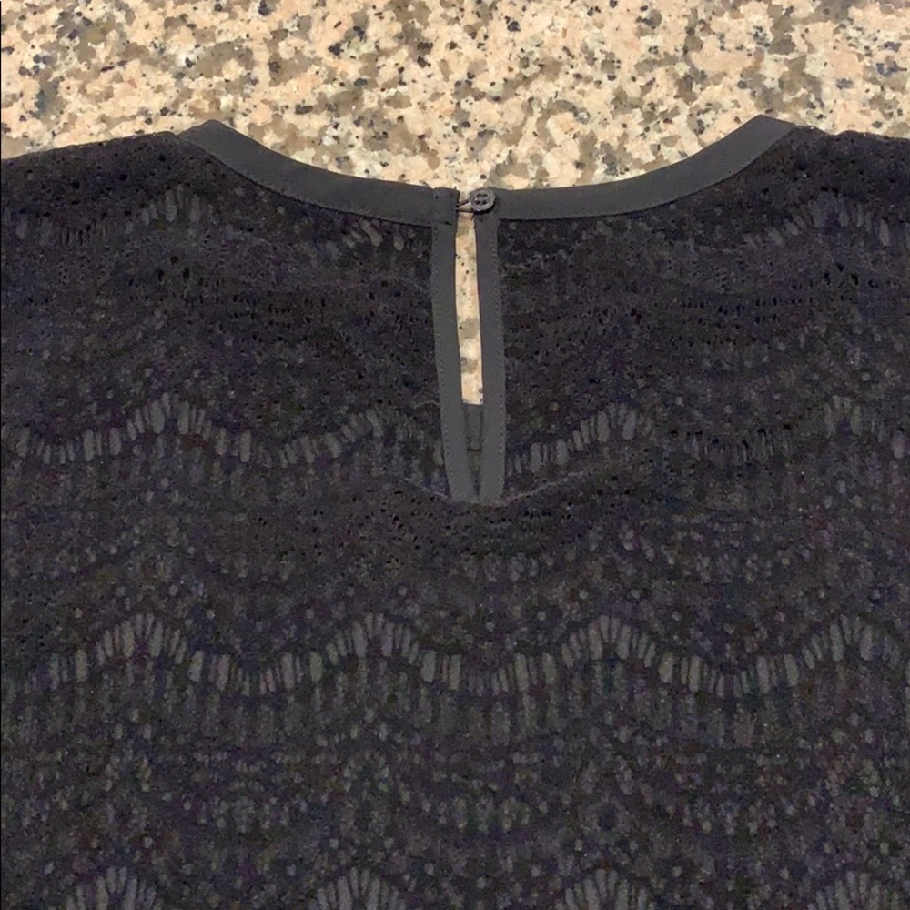 Loft lace sleeveless. - Picture 4 of 4